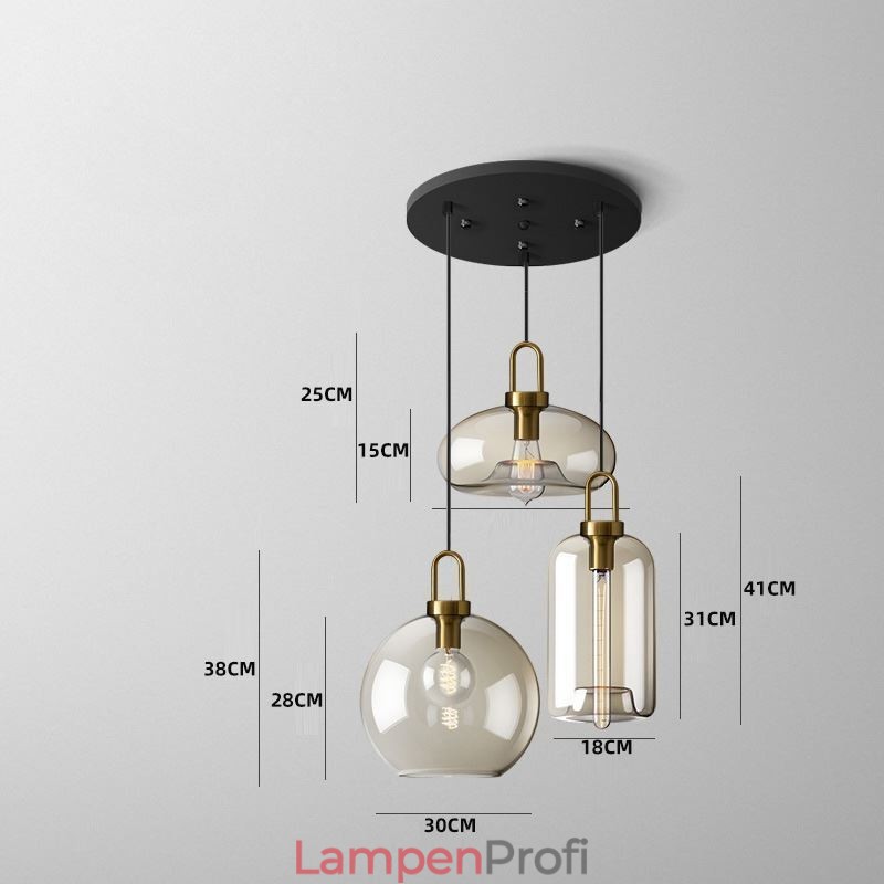 3-flammige Pendelleuchte mit Glasschirminsel