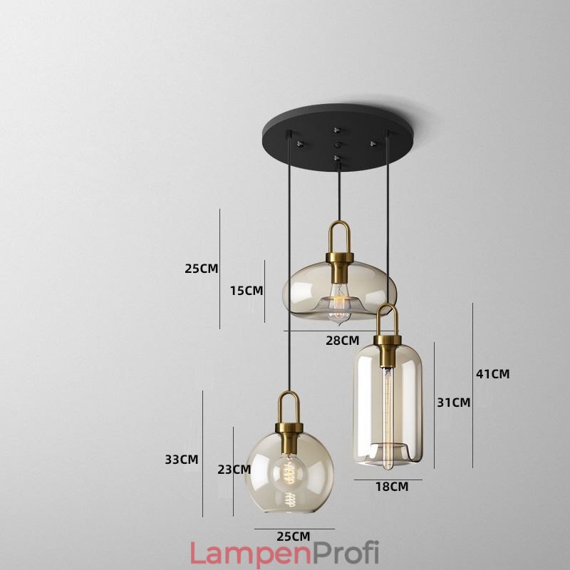 3-flammige Pendelleuchte mit Glasschirminsel