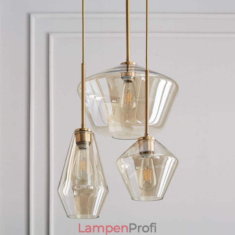 Moderne, schlichte Pendelleuchte aus Glas