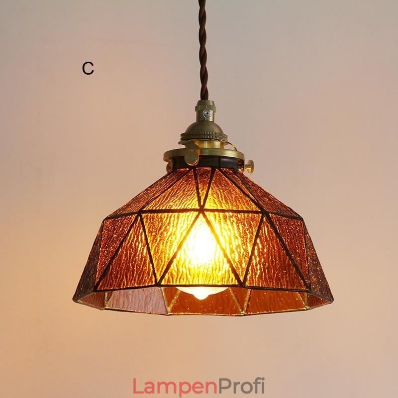 Geometrische Pendelleuchte aus Buntglas