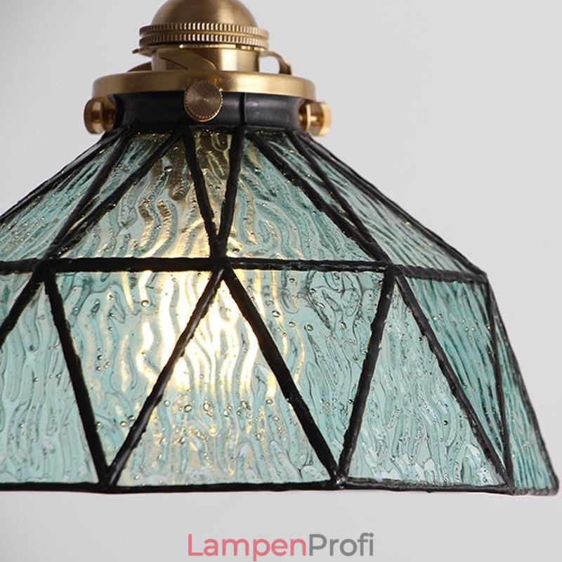 Geometrische Pendelleuchte aus Buntglas