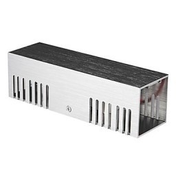 Moderne Wandleuchte mit Streulichtdesign, 2 kubische Schirme