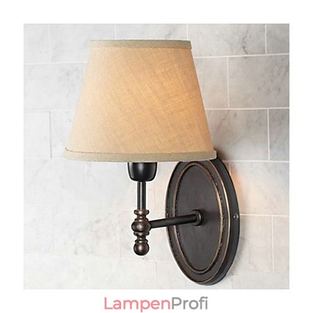 Ländliche nordische Wandlampe im Stil der alten Traditionen mit warmem Stoffbezug Ländliche nordische Wandlampe im Stil der alten Traditionen mit warmem Stoffbezug