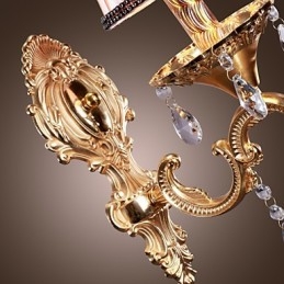 Elegante Kristall-Wandleuchte in Pink