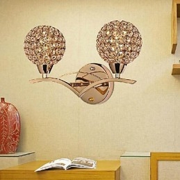 Moderne, schicke Wandleuchte mit 2 Lichtern