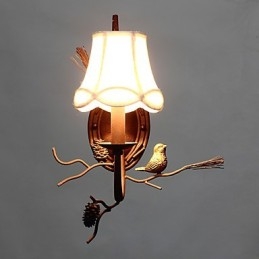 Nordamerikanische Vintage-Wandlampe aus Metall mit Vogel und Tannenzapfen aus Kunstharz, passend für die Wandleuchte im Wohnzimmer und Esszimmer