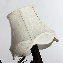 Nordamerikanische Vintage-Wandlampe aus Metall mit Vogel und Tannenzapfen aus Kunstharz, passend für die Wandleuchte im Wohnzimmer und Esszimmer