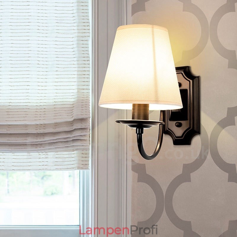 Moderne zeitgenössische Wandleuchten für den Innenbereich mit einer Leuchte