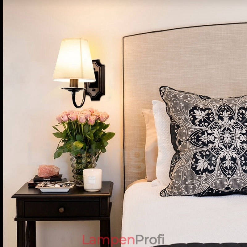 Moderne zeitgenössische Wandleuchten für den Innenbereich mit einer Leuchte