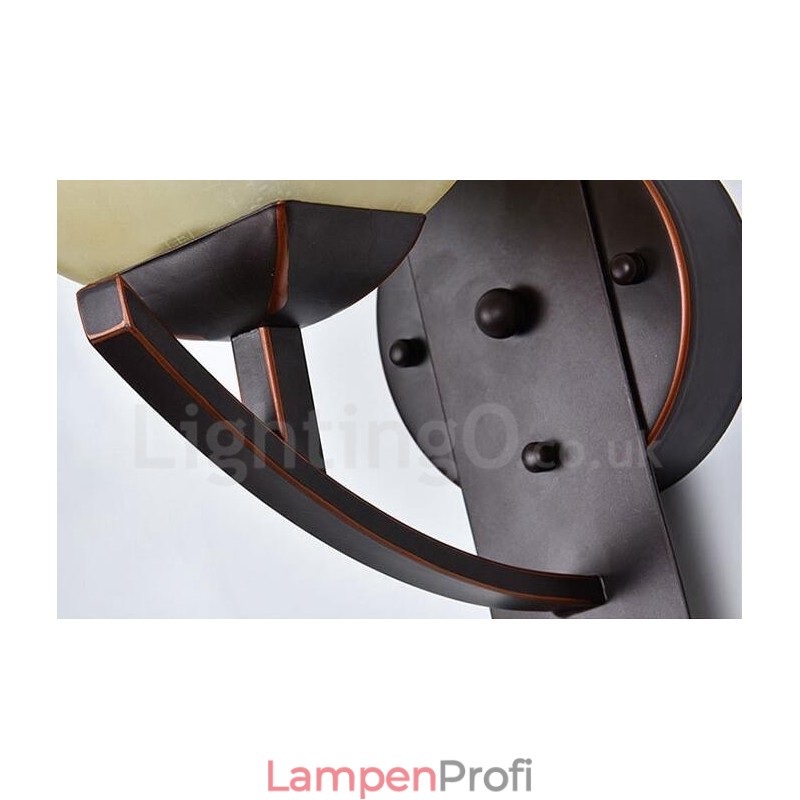 Traditionelle klassische Wandleuchten für den Innenbereich mit einer Leuchte