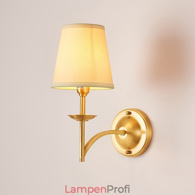 Luxuriöse, rustikale Retro-Vintage-Kerzen-Wandleuchte mit 1 Licht aus reinem Messing mit Stoffschirm, speziell für Hotel, Schlafzimmer, Ausstellungsraum, Wohnzimmer, Esszimmer