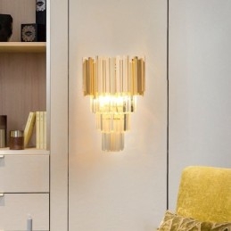Goldfarbene, passende postmoderne Luxus-Wandleuchte aus K9-Kristall mit Kristallschirm