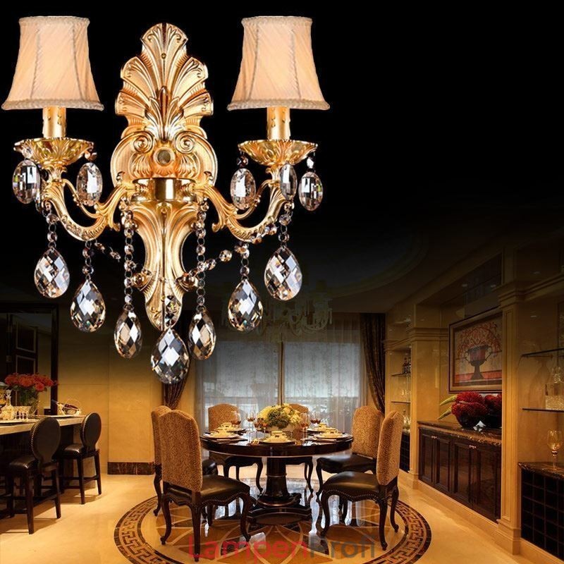 Europäische Wandleuchte Golden Petal Wandleuchte Exquisite Kristalltropfen Licht Nachttischbeleuchtung