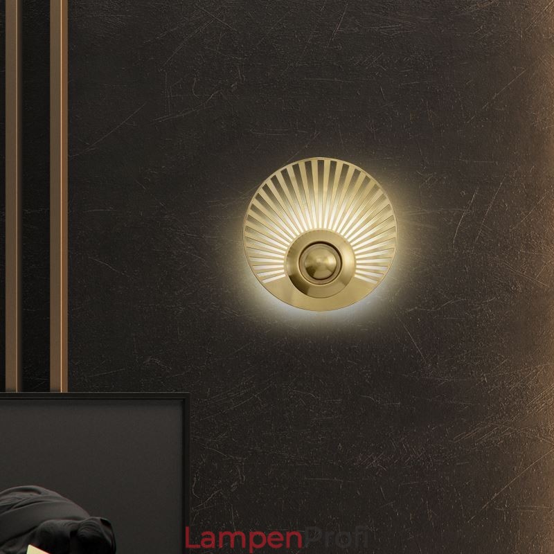 Nordische Messing-Wandlampe, ausgehöhlte runde Form, Wandleuchte
