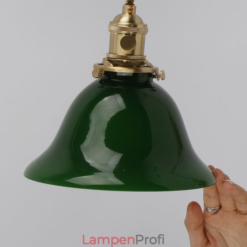 Moderne Wandleuchte mit Glasschirm