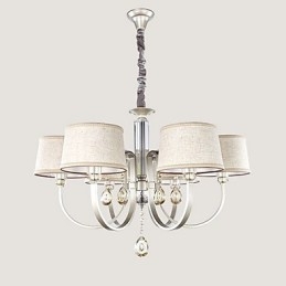 Kronleuchter aus Metall mit Kristallmalerei im Landhausstil