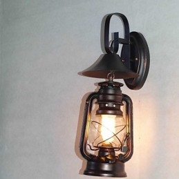 Vintage schwarze Metall-Laternen-Wandlampe mit einem Licht