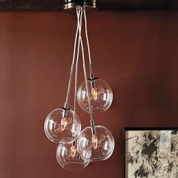 Traditionelle, klassische Pendelleuchte im Mini-Stil mit Gemälde