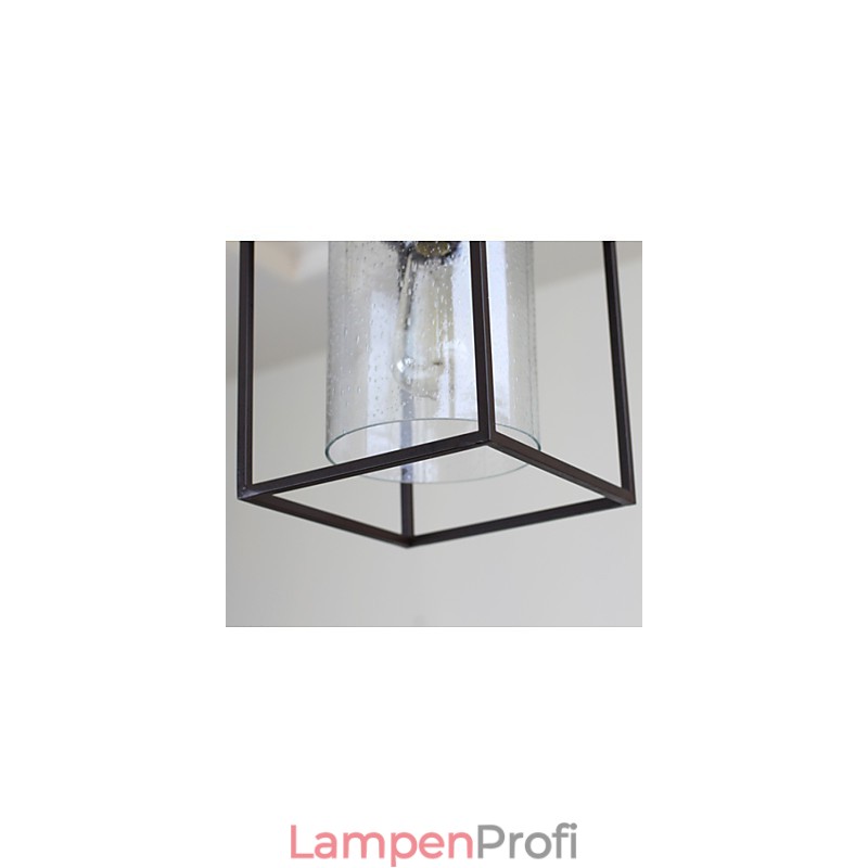 Quadratischer Rahmen der Glasdecke im nordischen Landhausstil