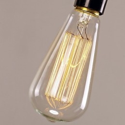 Traditionelle klassische Pendelleuchte im Vintage-Mini-Stil
