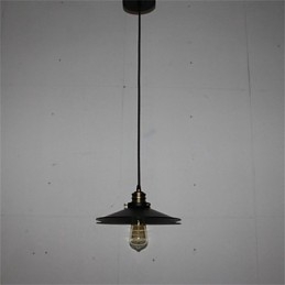 Amerikanischer Retro-Kronleuchter mit einem Kopf aus Eisen im Landhausstil