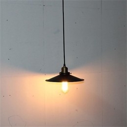 Amerikanischer Retro-Kronleuchter mit einem Kopf aus Eisen im Landhausstil